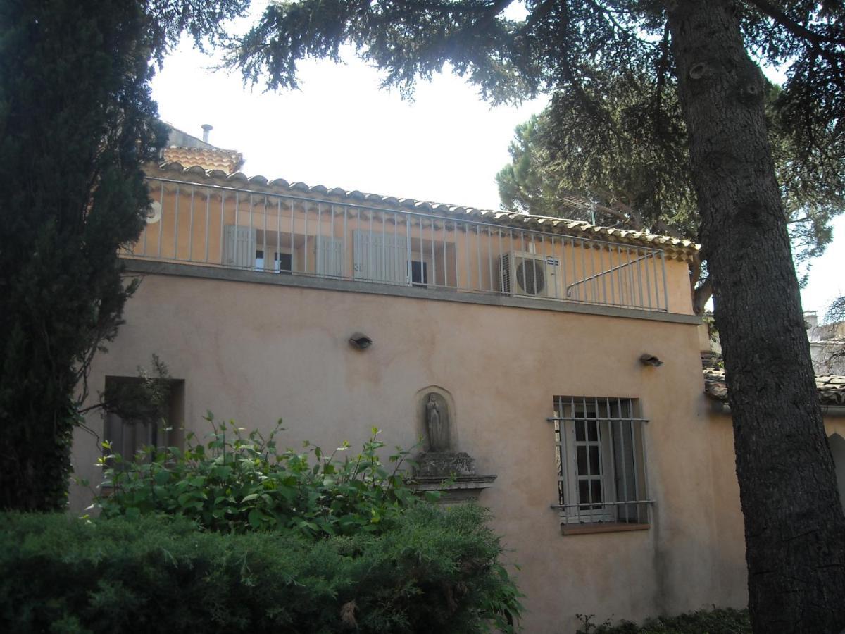Вилла Maison De Ville Aux Couleurs Provencales. Карпантра Экстерьер фото