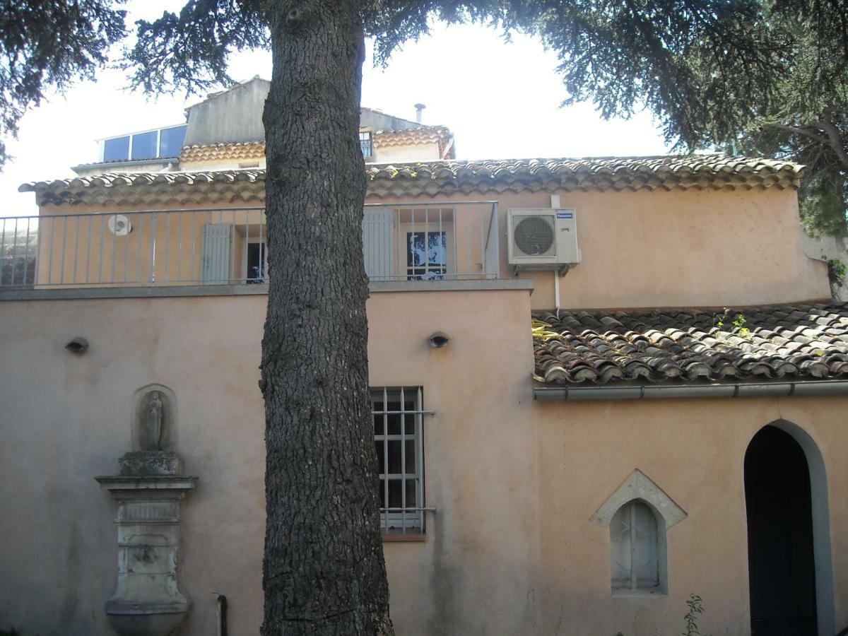 Вилла Maison De Ville Aux Couleurs Provencales. Карпантра Экстерьер фото